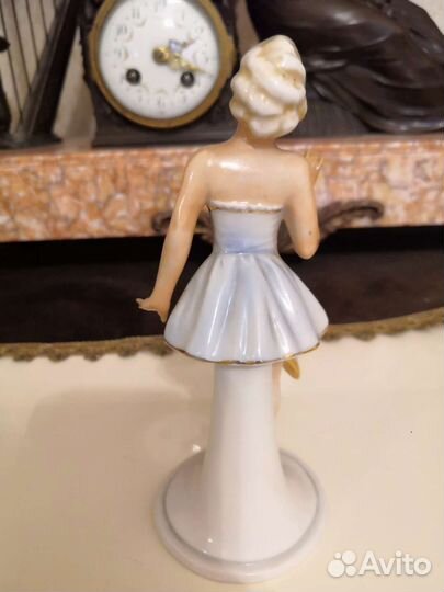 Статуэтка антикварная