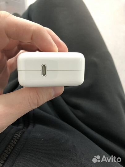 Зарядное устройство Apple MacBook