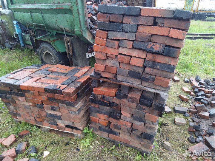 Кирпич