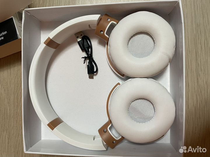 Наушники беспроводные накладные