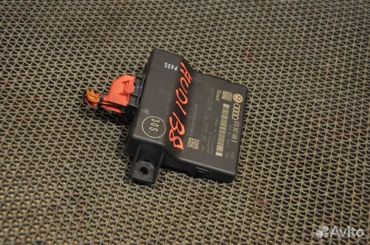 Блок управления audi A4 B8 8K2