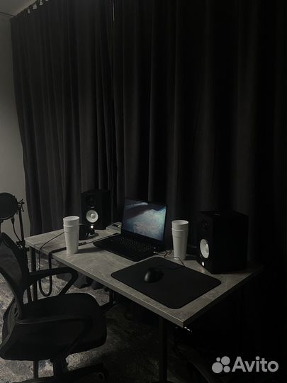 Студия звукозаписи Hollywood Hills