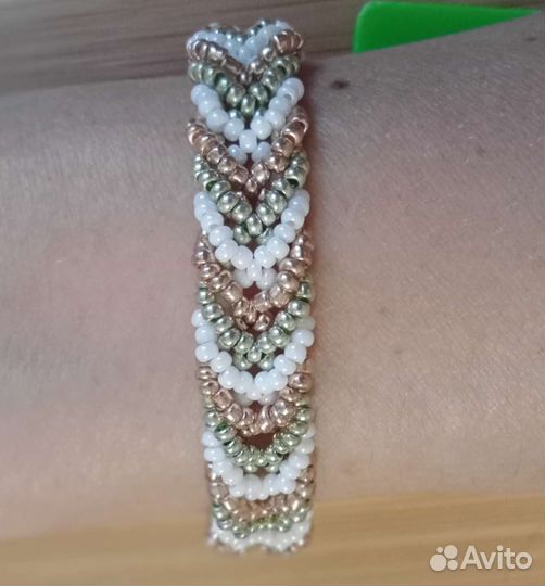 Украшения из бисера