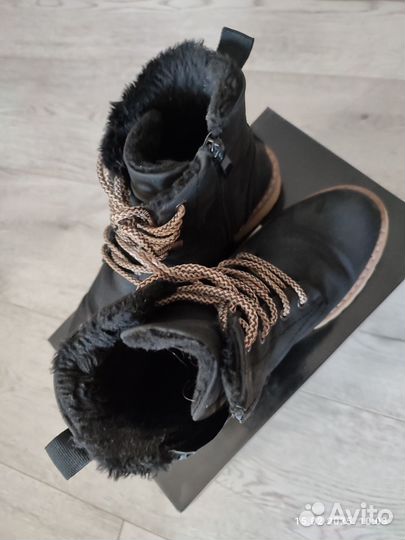 Ботинки женские зимние б/у р.38