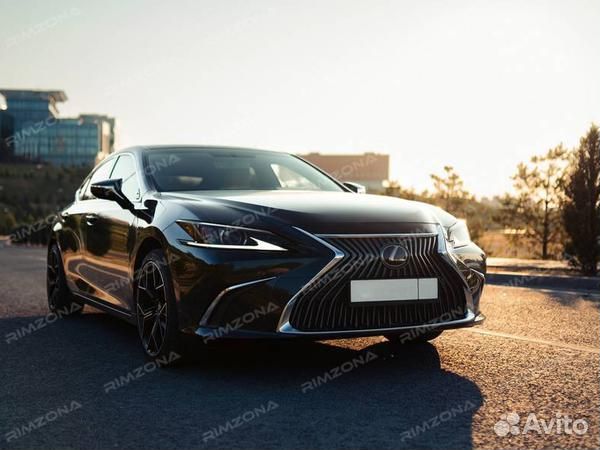 Литые диски AN1017 R19 на Lexus ES