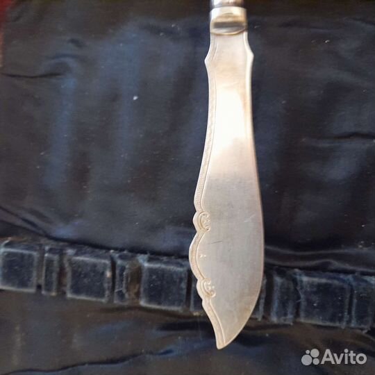 Антикварные столовые приборы из Англии