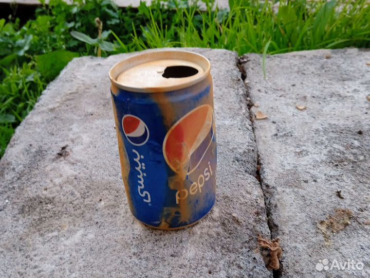 Банка pepsi из другой станы