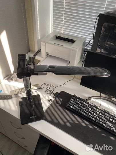 Лампа настольная