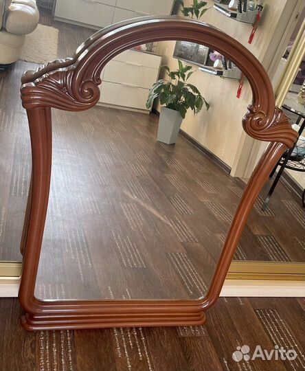 Зеркало от итальянского гарнитура