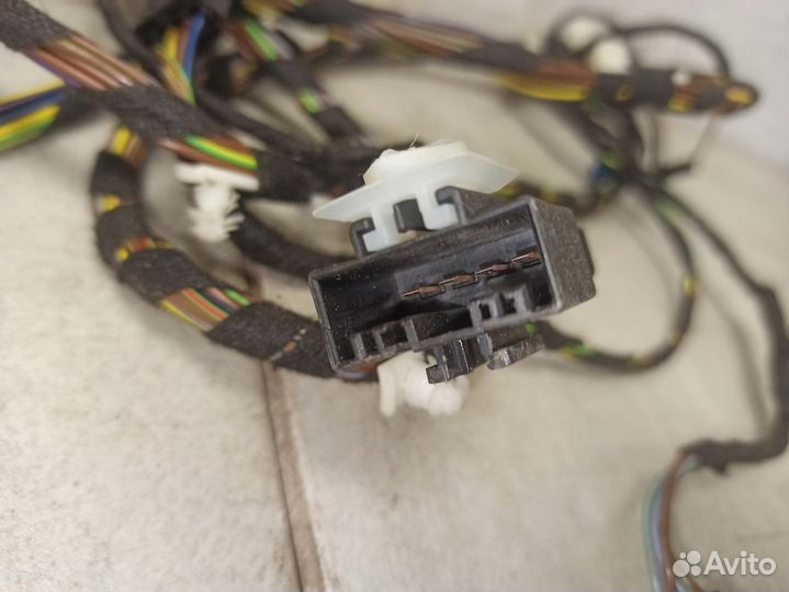 Проводка (коса) крышки багажника