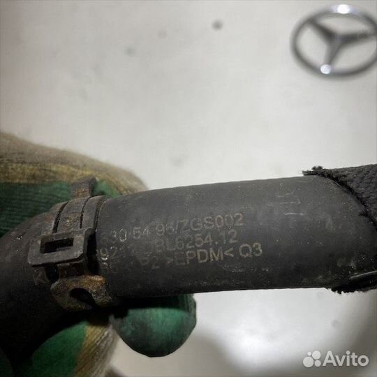 Патрубок охлаждения Мерседес w212