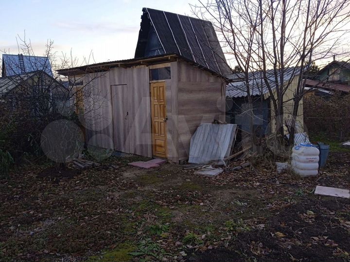 Дача 20 м² на участке 7 сот.