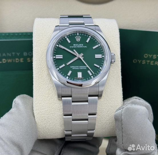 Часы Rolex Oyster Perpetual 36 mm M126000-0005