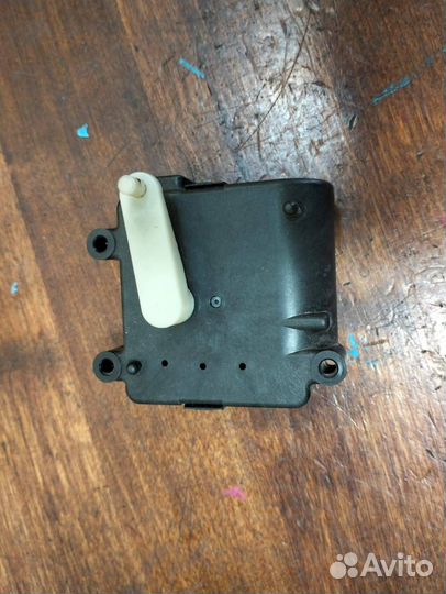 Моторчик заслонки печки Rover 400 (ящик01)