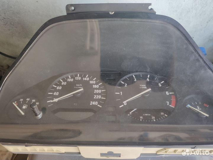 Приборная панель BMW E34