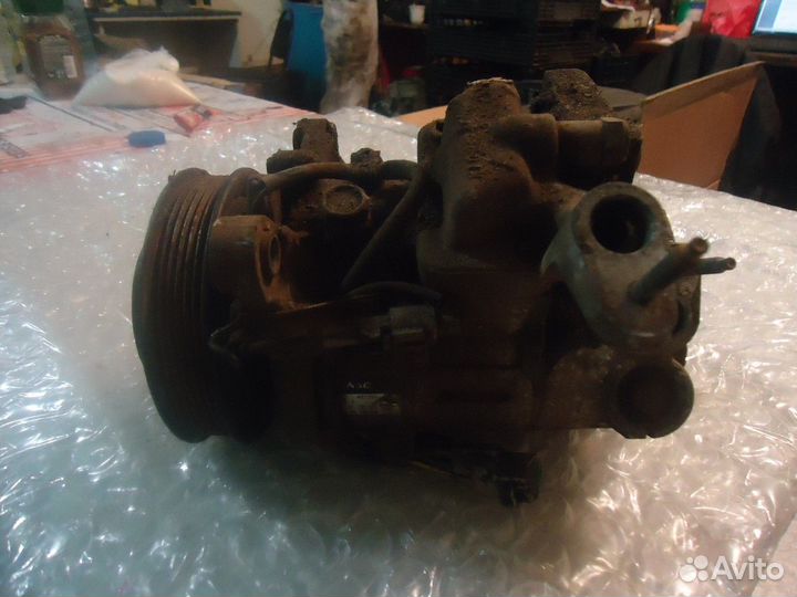 Компрессор кондиционера (Toyota Mark II)