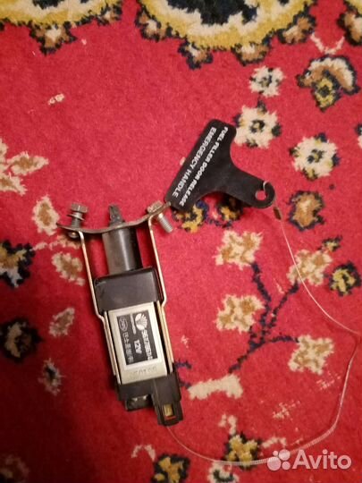 Продам активатор лючка бензобака деу нексия