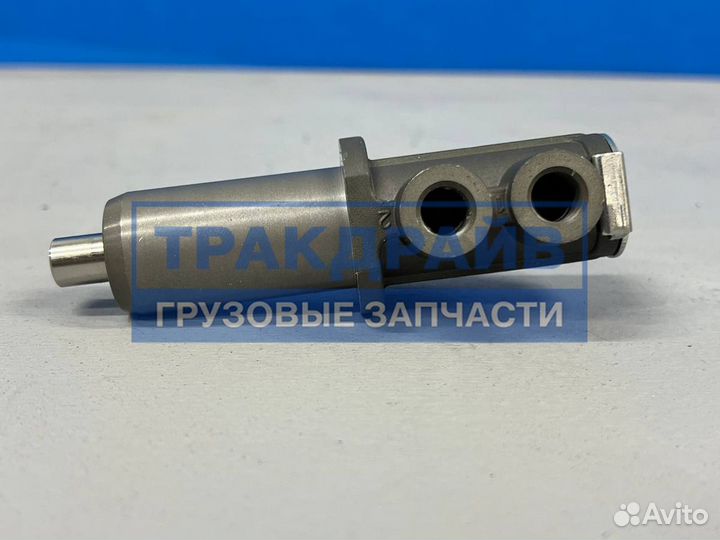 Клапан механический цилиндра сцепления Volvo FH12 FM12