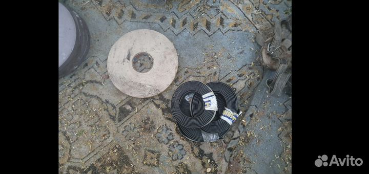 Двусторонний скотч (клейкая лента)