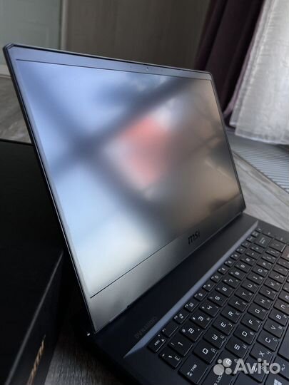 Ноутбук игровой MSI GE66 Raider