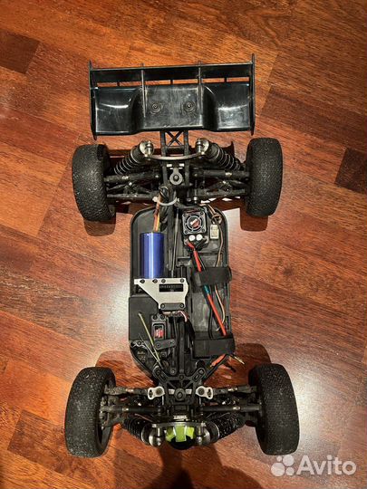 Rc модель himoto buggy 1/8 e10xb 4WD