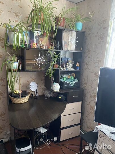 Письменный стол