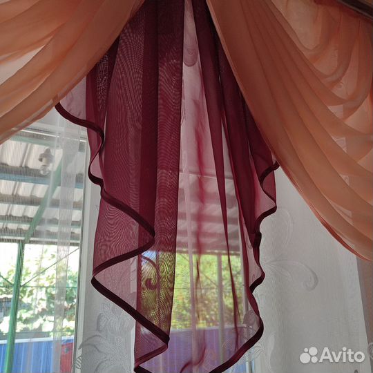 Ламбрикены и тюль