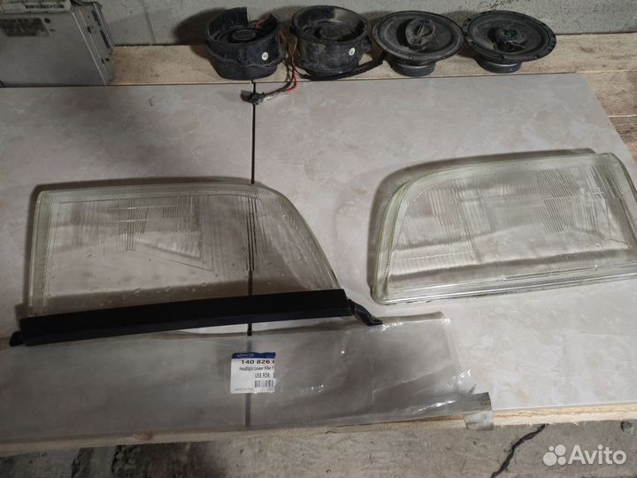 Стекла фар мерседес w140