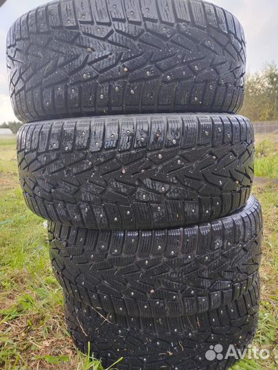 Nordman 7 215/50 R17