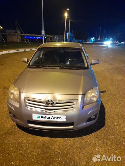 Toyota Avensis 1.8 МТ, 2008, 270 000 км