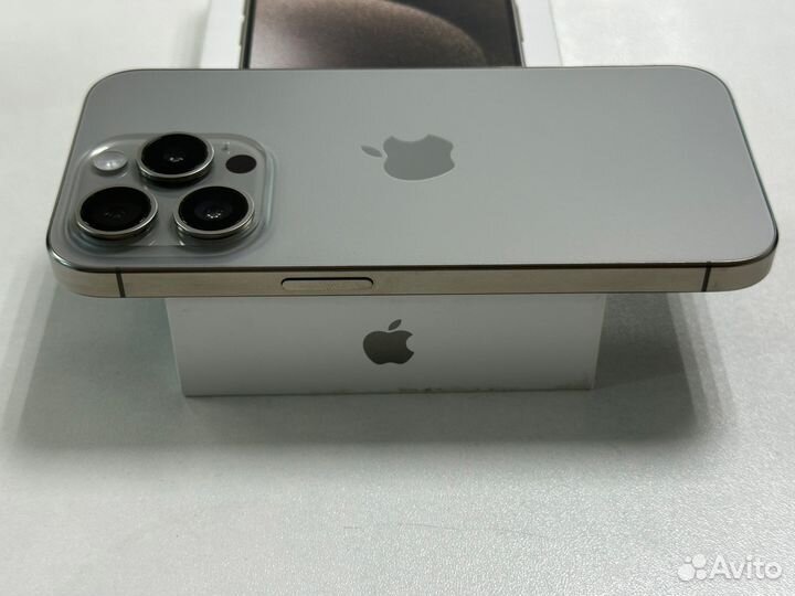 iPhone 15 Pro, 256 ГБ