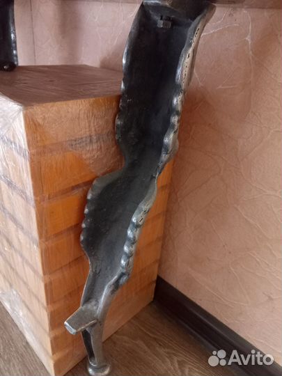 Ножки для стола +рамка для зеркала