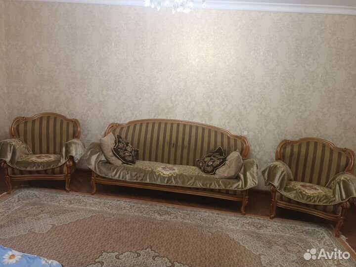 Диваны и холлы