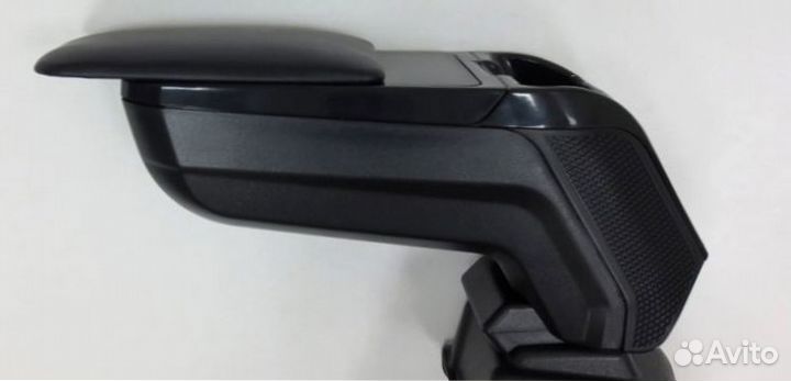 Подлокотник VW Polo 5 2009-2020