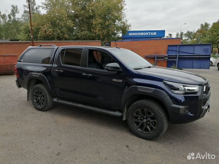 Кунг Тойота Хайлюкс цвет 8Х8