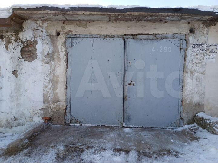 Гараж, > 30 м²