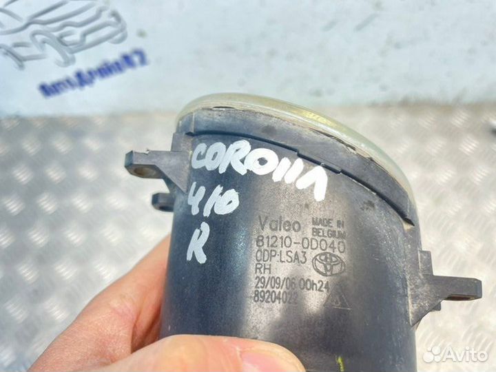 Фара противотуманная правая Toyota Corolla ZRE151L