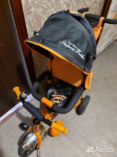 Трехколесный велосипед с ручкой для малышей