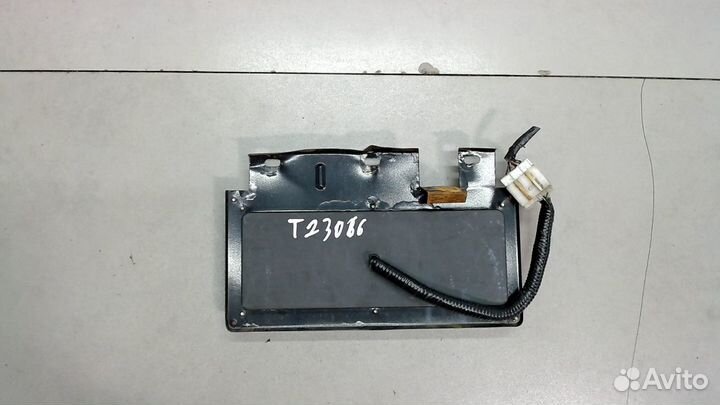 Фонарь (задний) Nissan Navara, 2001