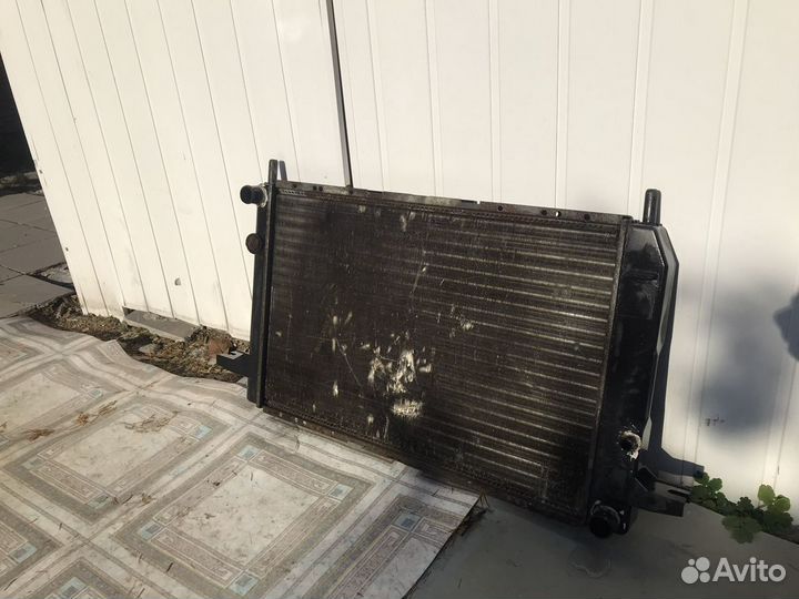 Радиатор охлаждения на форд скорпио