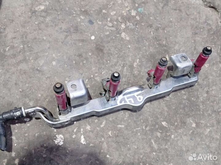 Форсунка,рампа топливная Mazda3 Z6