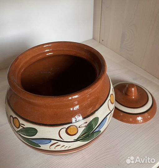 Глиняная посуда горшок крынка