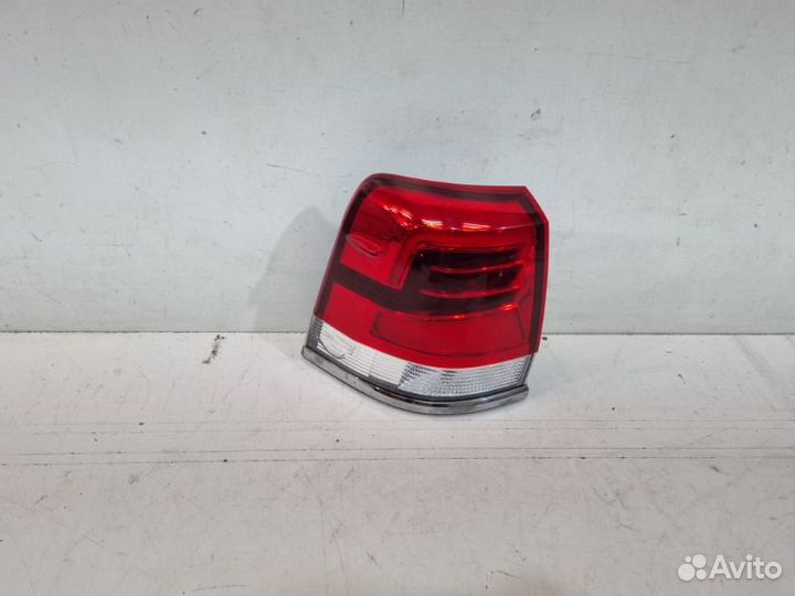 Фонарь задний левый Toyota Land Cruiser 200