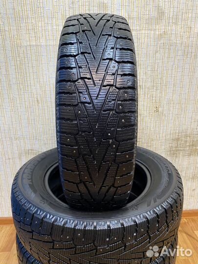 Roadstone Winguard WinSpike SUV 225/65 R17