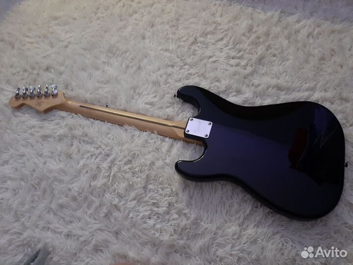 Fender squier bullet Stratocaster HSS HT Black