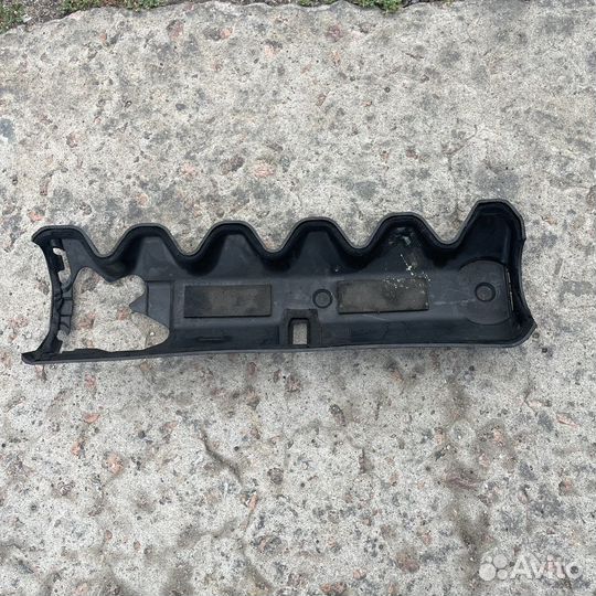 Накладка клапанной крышки Фольксваген Т4 2,5