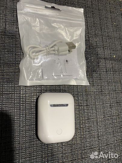 Беспроводные сенсорные наушники новые