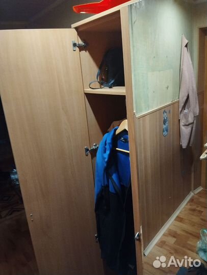 Шкаф в прихожую бу