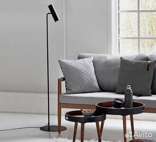 Напольный светильник новый