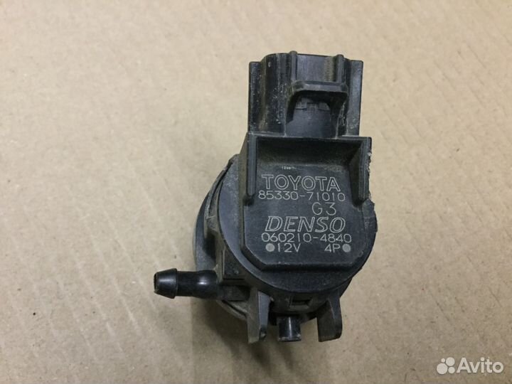 Насос омывателя лобового стекла Тойота Рав 4 06-13